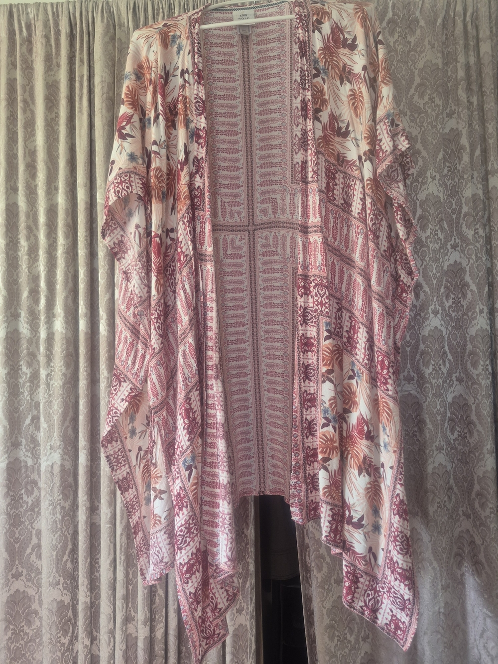 Knox Rose Floral Open-Front Kimono in Pink and Cream